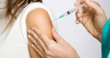 Ki jogosult térítésmentes influenza elleni védőoltásra?