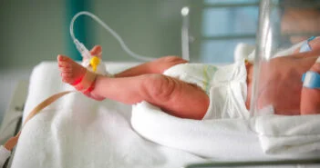 A várandós nők oltása fél éven át a babát is védi egy új kutatás szerint