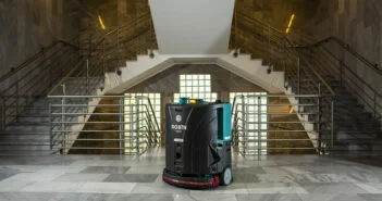Magyar fejlesztésű fertőtlenítő robotot mutattak be