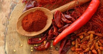 Mi mindenre gyógyír a csípős paprika? – Szegeden adtak ki könyvet a kapszaicinről és annak kutatásáról