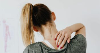 A gyermekkori traumák összefüggése a felnőttkorban jelentkező krónikus fájdalmakkal